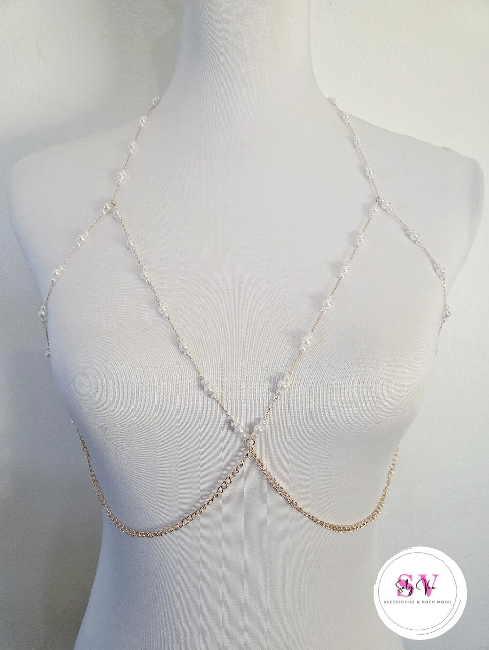 Pearl and gold chain body chain accessory